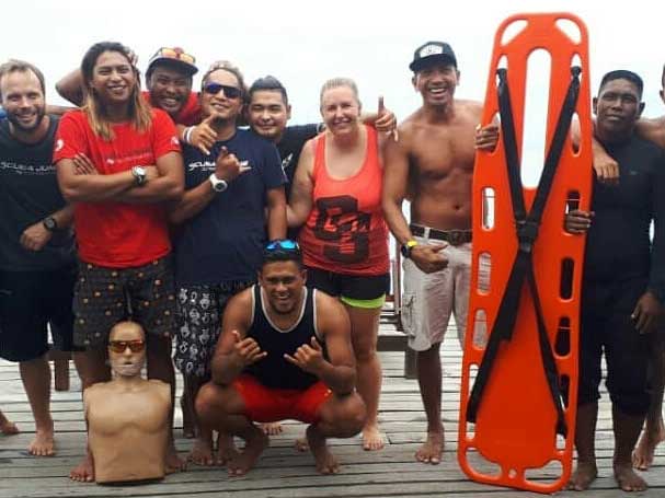 paid rescue diver mabul sipadan with scuba junkie
